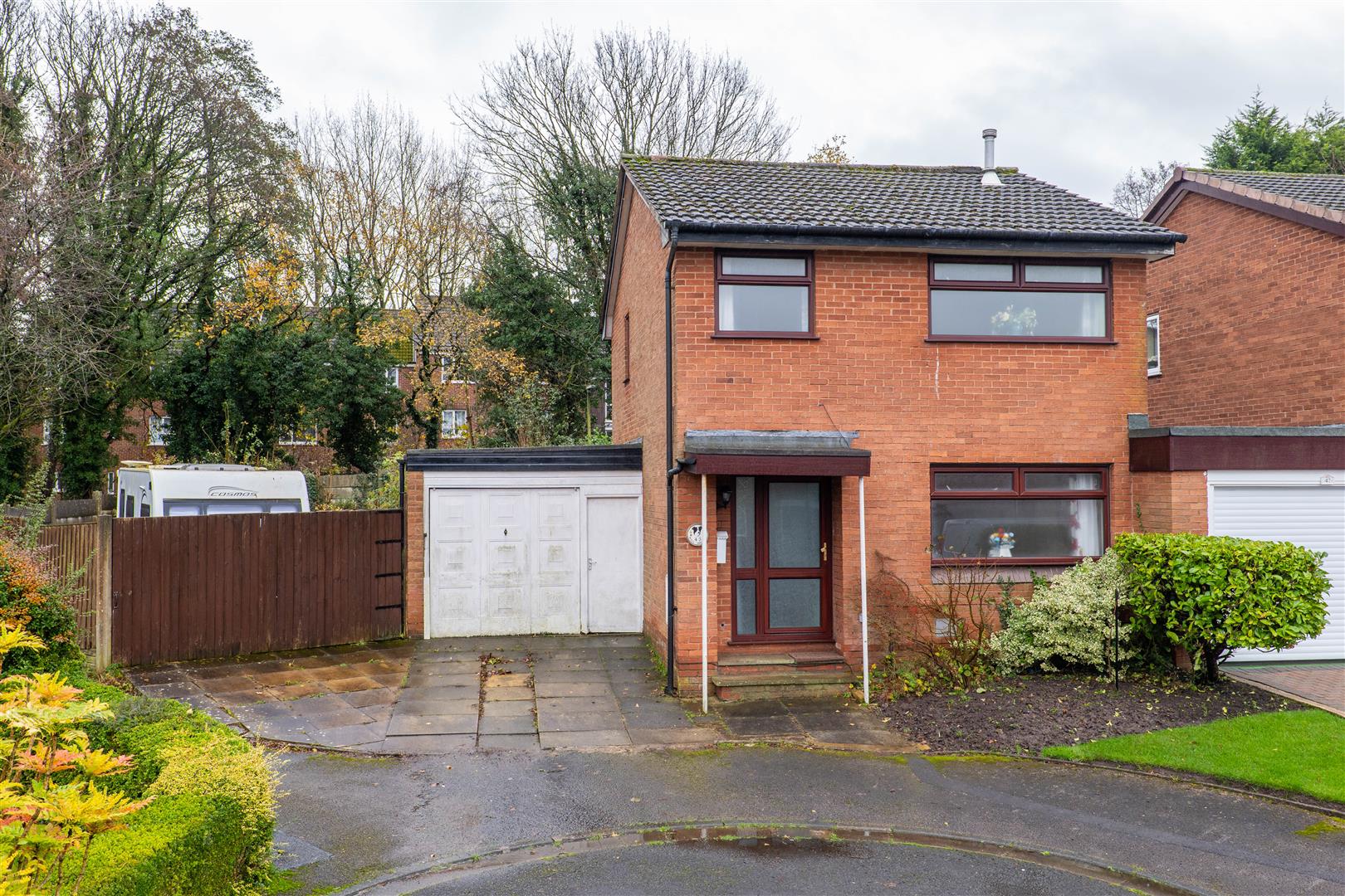 3 bed property in Well Orchard, Preston